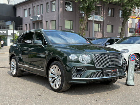 2023 Bentley Bentayga I Рестайлинг, зелёный, 21940000 рублей, вид 2