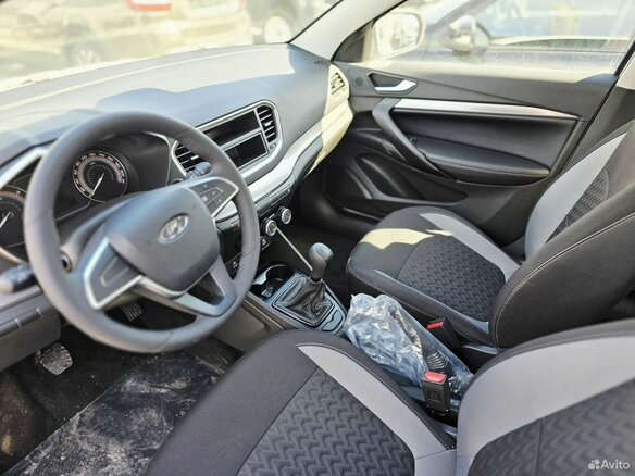 2024 Lada (ВАЗ) Vesta SW I Рестайлинг (NG), белый, 1688000 рублей - вид 4