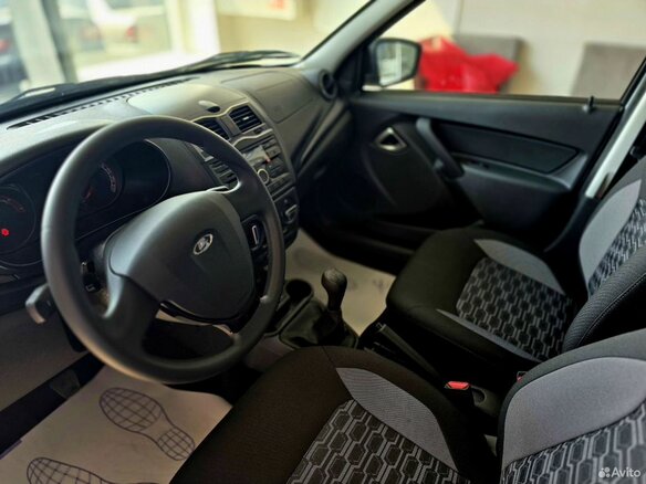 2026 Lada (ВАЗ) Granta Cross I Рестайлинг, серебристый, 1246000 рублей - вид 6