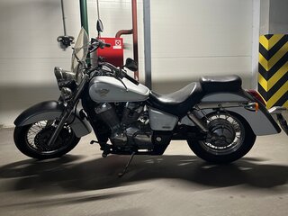 2005 Honda VT 750, серебристый, 550000 рублей, вид 4