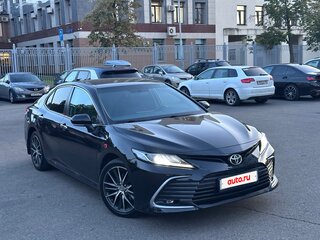 2021 Toyota Camry VIII (XV70) Рестайлинг, чёрный, 1900000 рублей, вид 5