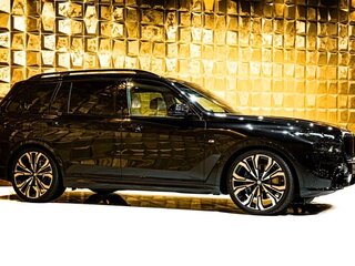 2026 BMW X7 40d I (G07) Рестайлинг, чёрный, 18460000 рублей, вид 4