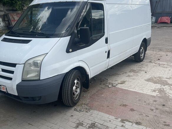 2010 Ford Transit, белый, 850000 рублей - вид 2