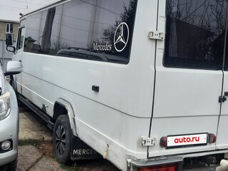 2004 Mercedes-Benz Vario, белый, 1000000 рублей, вид 3