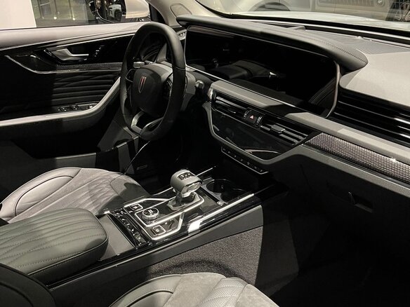 2023 Hongqi HS5 I, серебристый, 3000000 рублей - вид 5