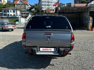 2013 Mitsubishi L200 IV Рестайлинг, серый, 1599999 рублей, вид 2