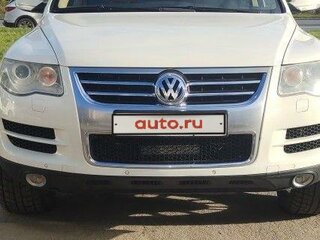 2008 Volkswagen Touareg I Рестайлинг, белый, 1500000 рублей, вид 4