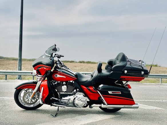2016 Harley-Davidson CVO, красный, 1900000 рублей - вид 13
