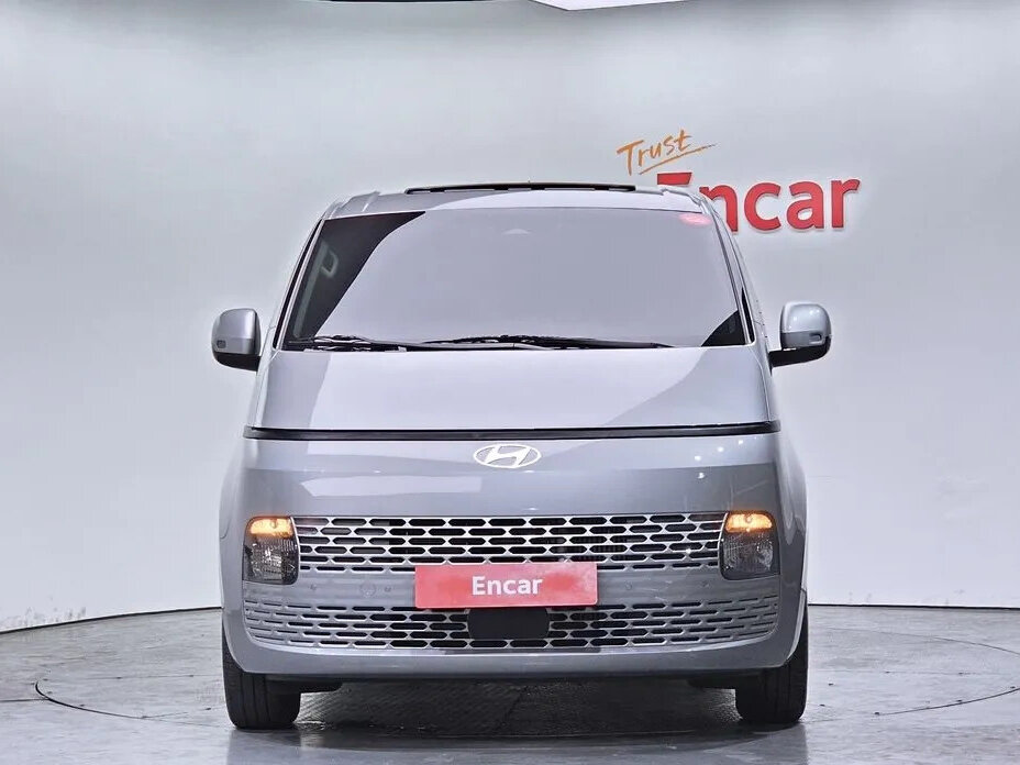 Открыть фотографии: Hyundai Staria I
