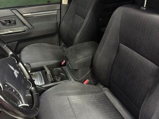 2014 Mitsubishi Pajero IV Рестайлинг 2, белый, 2400000 рублей, вид 4