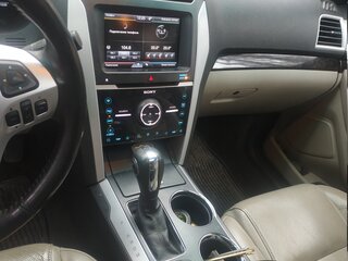 2012 Ford Explorer V, белый, 2700000 рублей, вид 1