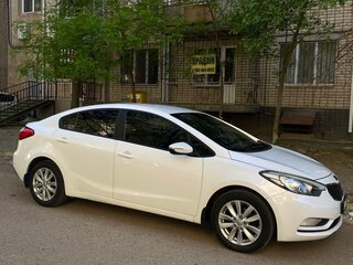 2013 Kia Cerato III, белый, 1500000 рублей, вид 4