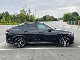 2021 BMW X6 M50d III (G06), чёрный, 8700000 рублей, вид 4