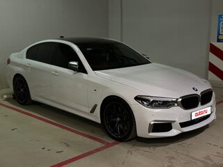 2019 BMW 5 серии M550d xDrive VII (G30/G31/G38), белый, 5500000 рублей, вид 2