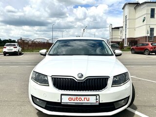 2013 Skoda Octavia III (A7), белый, 975000 рублей, вид 2