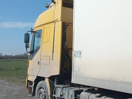2001 Iveco EuroStar, жёлтый, 2300000 рублей, вид 4
