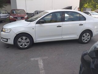 2015 Skoda Rapid I, белый, 800000 рублей, вид 3