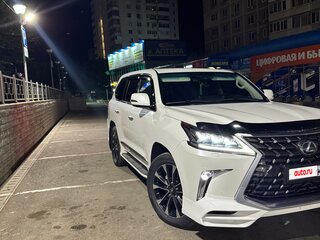 2017 Lexus LX 450d III Рестайлинг 2, белый, 7500000 рублей, вид 3