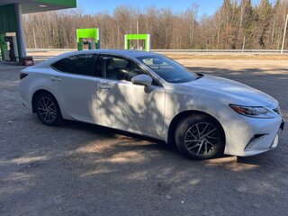 2015 Lexus ES 250 VI Рестайлинг, белый, 2350000 рублей, вид 2