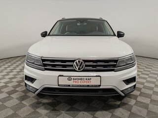 2019 Volkswagen Tiguan II, белый, 2349000 рублей, вид 2