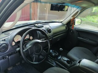 2003 Jeep Cherokee III (KJ), бежевый, 570000 рублей, вид 4