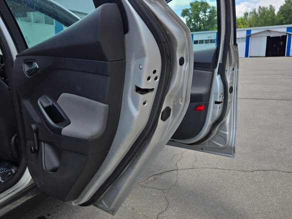 2013 Ford Focus III, серебристый, 720000 рублей - вид 12