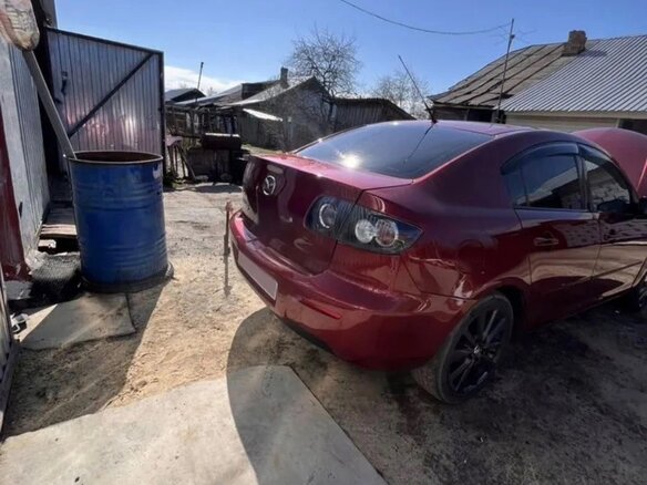 2008 Mazda 3 I (BK) Рестайлинг, красный, 650000 рублей - вид 5