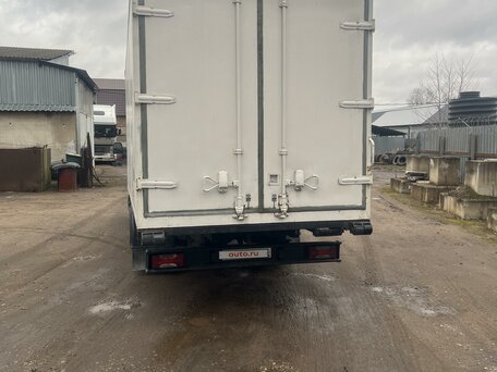 2017 Iveco Daily, красный, 1600000 рублей, вид 5