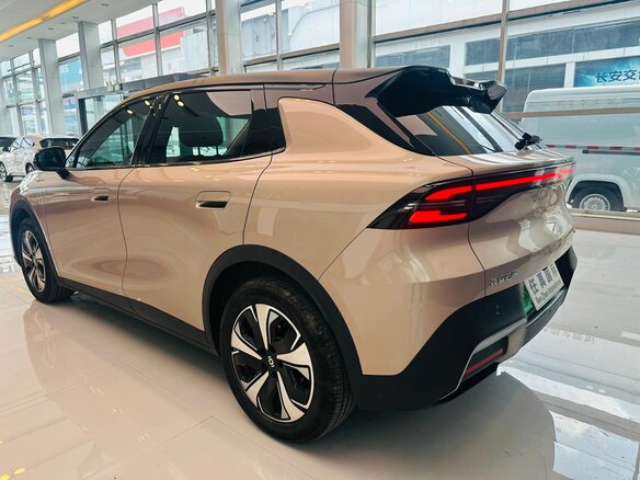 2025 Changan Qiyuan Q05 51.9 kWh II, фиолетовый, 2200000 рублей - вид 2