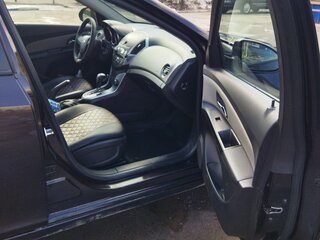 2015 Chevrolet Cruze I Рестайлинг, коричневый, 1150000 рублей, вид 5