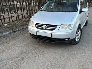 2004 Volkswagen Touran I, серебристый, 450000 рублей, вид 2