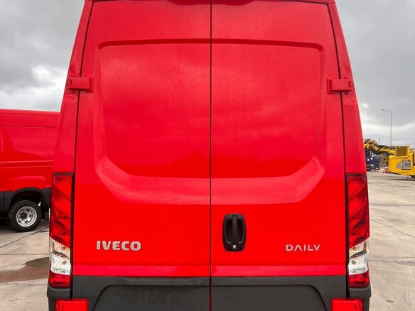 2024 Iveco Daily, красный - вид 18