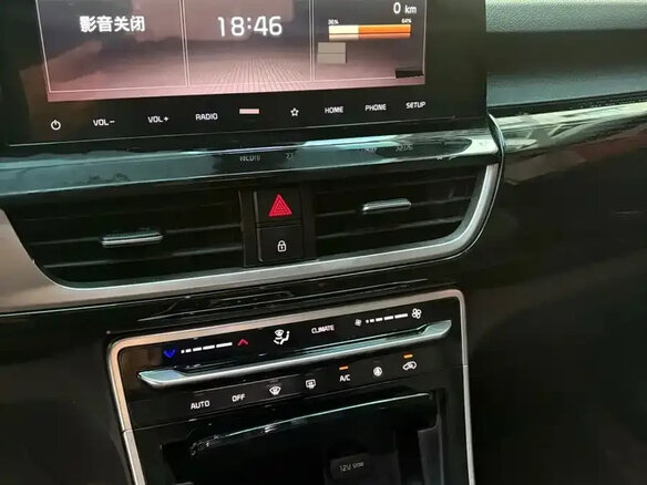 2022 Kia KX3, белый, 1690000 рублей - вид 9