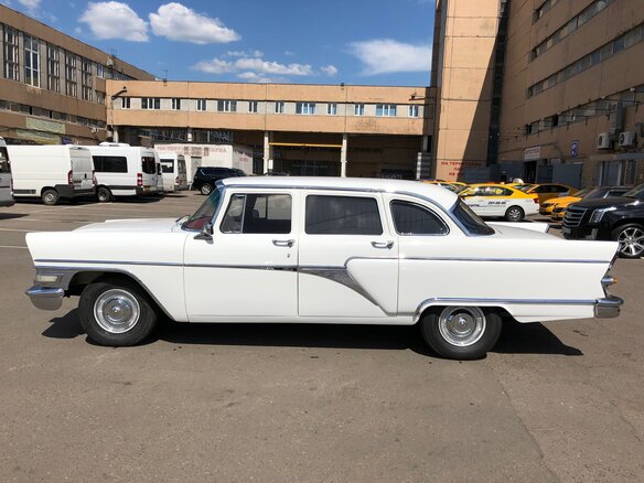 1974 ГАЗ 13 «Чайка», белый - вид 7
