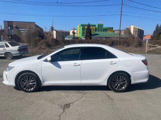 2016 Toyota Camry VII (XV50) Рестайлинг, белый, 2400000 рублей, вид 1