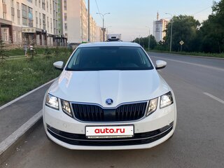 2017 Skoda Octavia III (A7) Рестайлинг, белый, 1598000 рублей, вид 1