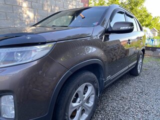 2014 Kia Sorento II Рестайлинг, бежевый, 1900000 рублей, вид 3