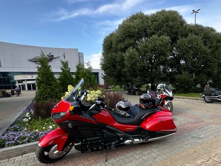2013 Honda GL 1800 Gold Wing, красный, 1199999 рублей, вид 4