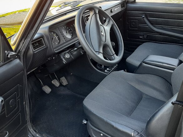 2010 Lada (ВАЗ) 2107, чёрный, 249000 рублей - вид 6