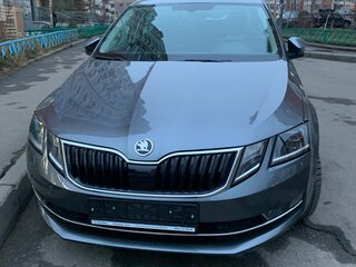 2017 Skoda Octavia III (A7) Рестайлинг, серый, 1690000 рублей, вид 3
