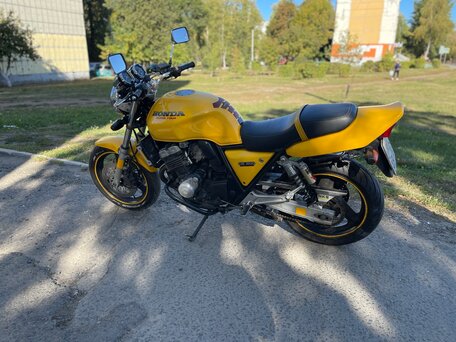 1995 Honda CB 400 Super Four, жёлтый, 335000 рублей, вид 1