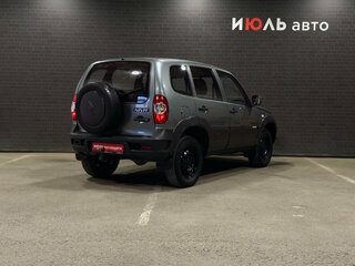 2013 Chevrolet Niva I Рестайлинг, серый, 550000 рублей, вид 5