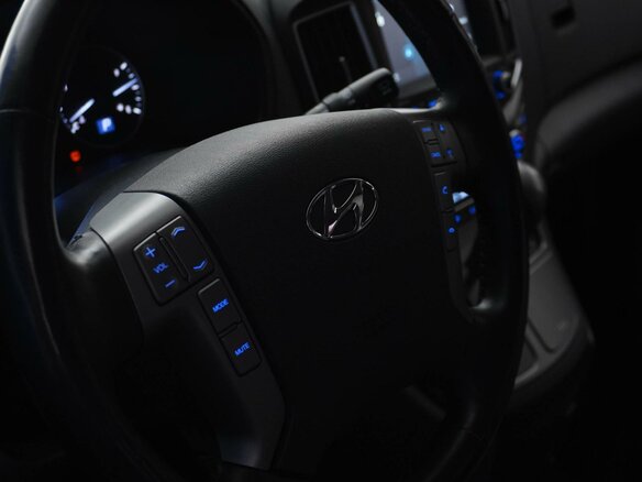 2018 Hyundai Grand Starex I Рестайлинг 2, серый, 3899077 рублей - вид 21