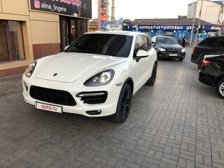 2010 Porsche Cayenne S II (958), белый, 2100000 рублей, вид 4