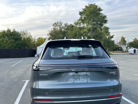 2025 Geely Galaxy Starship 7 120km, серый, 3050000 рублей, вид 3