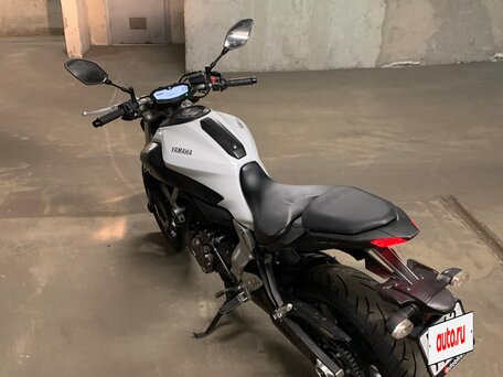 2014 Yamaha MT-07 (FZ-07), белый, 750000 рублей, вид 4