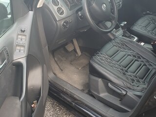 2010 Volkswagen Tiguan I, чёрный, 1500000 рублей, вид 4