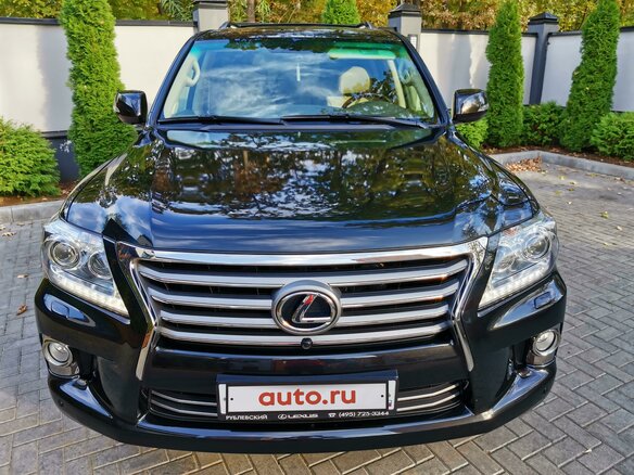 2013 Lexus LX 570 III Рестайлинг, чёрный - вид 1
