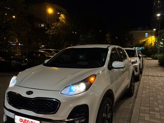 2019 Kia Sportage IV Рестайлинг, белый, 1800000 рублей, вид 1