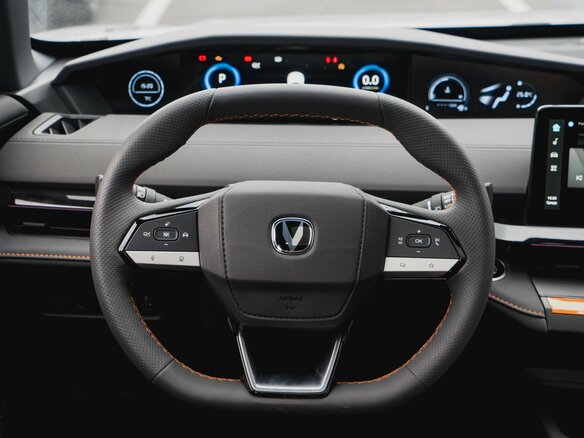 2024 Changan UNI-V I, серый, 3544101 рублей - вид 8